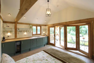 Oak Guest Annex