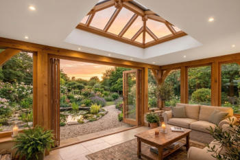 Oak Orangery with Large Oak Lantern