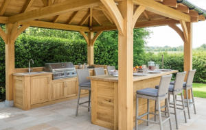 Oak BBQ Home Bar